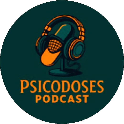 Marca do podcast PSICODOSES — fone de ouvido com microfone em círculo
